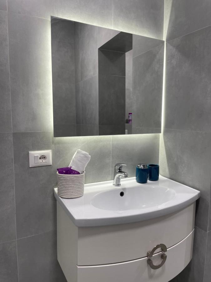 טיראנה Lovely Apartment מראה חיצוני תמונה